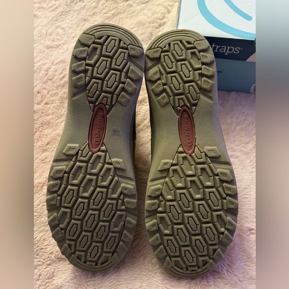 New in Box, Women’s size 11 BareTraps Boots - Picture 8 of 11